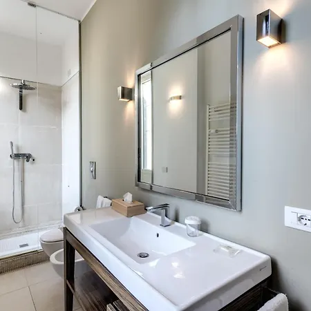 Apartment Santa Tecla Milan