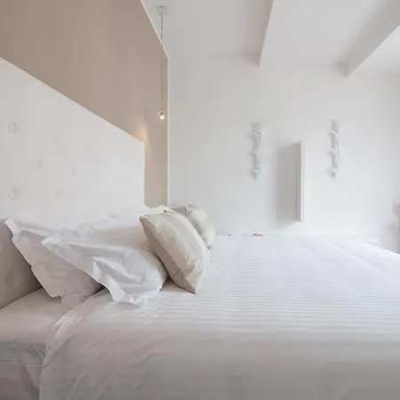 Apartment Santa Tecla Milan