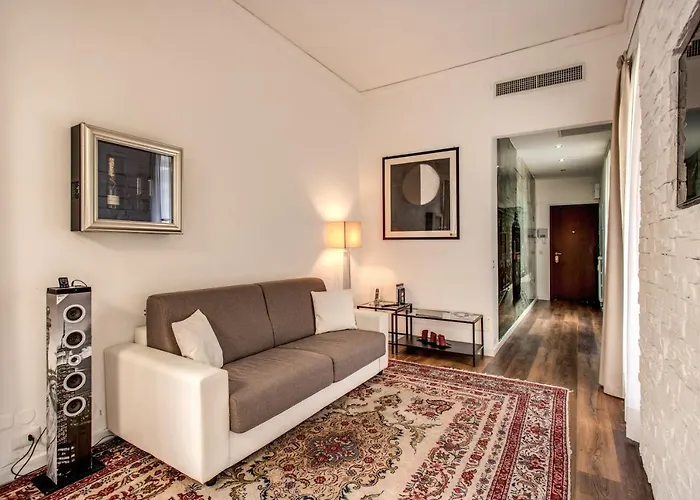 スイート サンタ テクラ * ミラノ