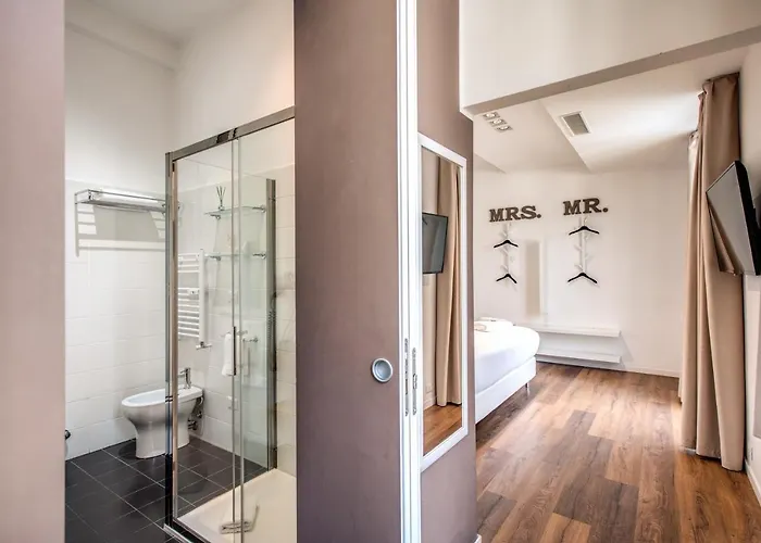 アパート スイート サンタ テクラ ミラノ