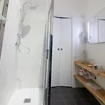 شقة سويت سانتا تيكلا *