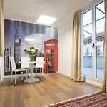 سويت سانتا تيكلا شقة *