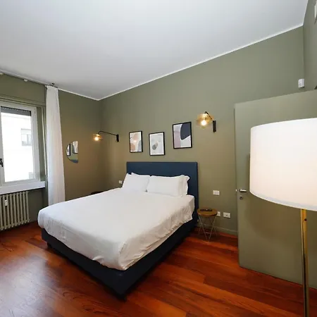 圣特克拉公寓 公寓 *